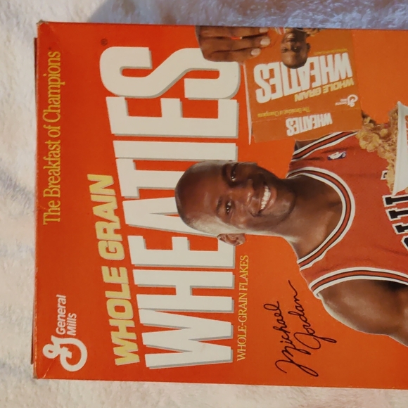 Rare 1990 Michael Jordan vintage fasimilie Signature Wheaties box - Picture 10 of 15
